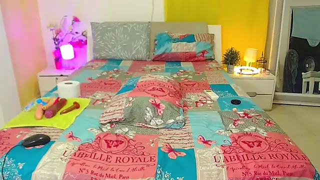 Kendralove31xxx online show from January 3, 2:43 am