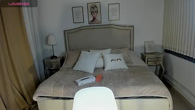 Emilly Rivera online show from March 3, 10:38 am
