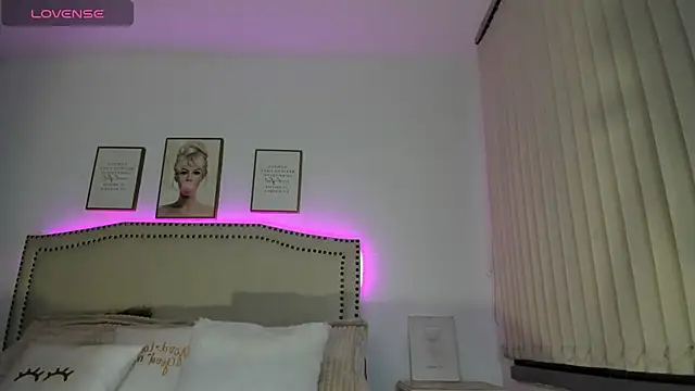 Emilly Rivera online show from March 13, 10:36 am