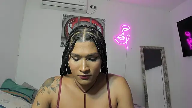 Snapshot of violet_evanz chatting on February 26, 1:11 am violet evanz online show from February 26, 1:11 am