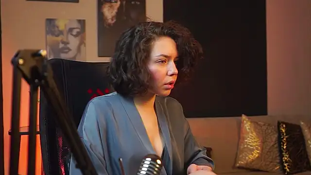 AngellaRoss online show from December 12, 3:21 am
