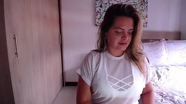 ParisW online show from January 28, 8:26 pm