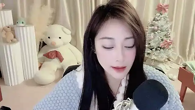 Daisy-77 online show from December 15, 9:20 pm