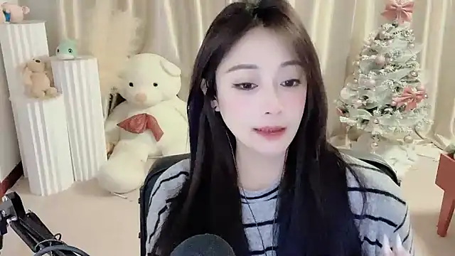 Daisy-77 online show from December 18, 6:57 pm