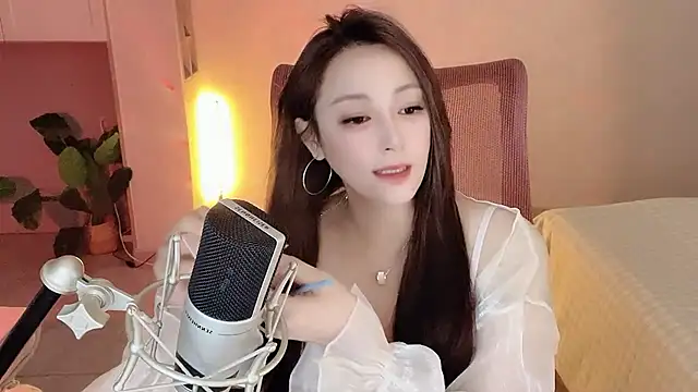 Daisy-77 online show from October 5, 6:28 pm