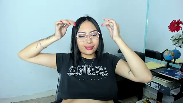 Snapshot of AlanaPetterson chatting on January 31, 3:00 pm AlanaPetterson online show from January 31, 3:00 pm