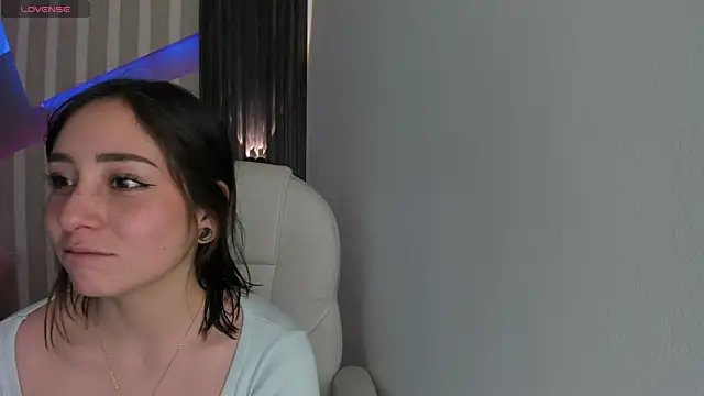 emily layton online show from January 7, 2:19 pm