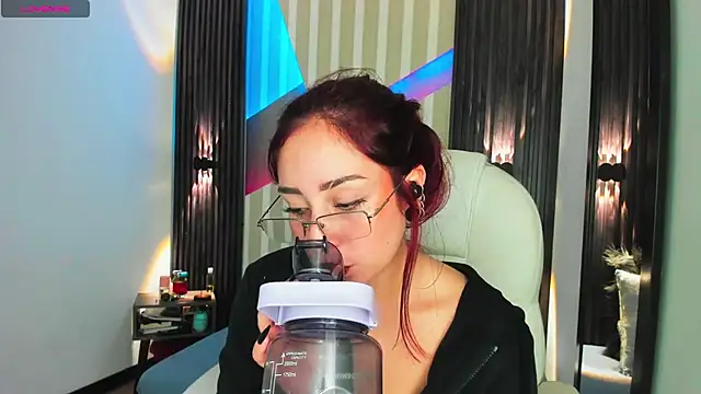 emily layton online show from December 2, 2:45 pm