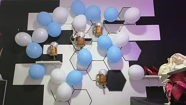 Snapshot of alondrabigtits chatting on September 27, 11:48 am alondrabigtits online show from September 27, 11:48 am