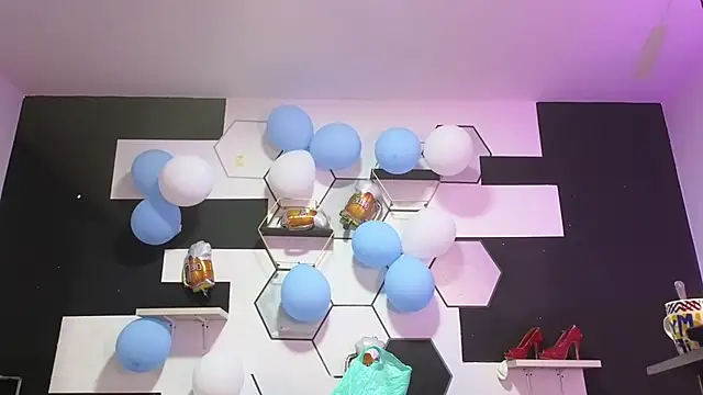 Snapshot of alondrabigtits chatting on October 6, 10:56 am alondrabigtits online show from October 6, 10:56 am