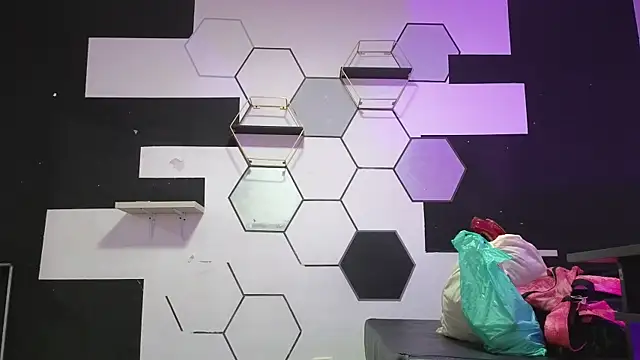 Snapshot of alondrabigtits chatting on October 7, 12:13 pm alondrabigtits online show from October 7, 12:13 pm