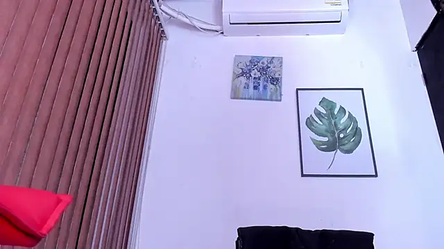 alondrabigtits online show from May 3, 11:05 am