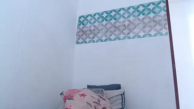 Snapshot of Aria_smith01 chatting on January 13, 2:22 pm Aria smith01 online show from January 13, 2:22 pm