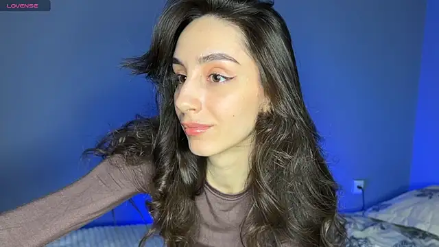 ElizabethElison online show from February 17, 7:04 am