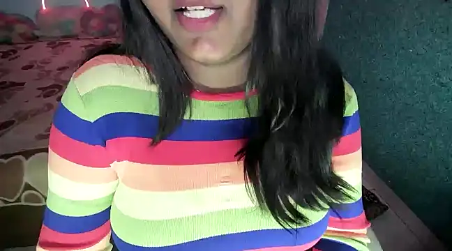 Snapshot of expression_queen chatting on February 19, 12:14 am expression queen online show from February 19, 12:14 am