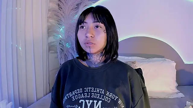 Evangeline bell online show from September 27, 12:32 pm