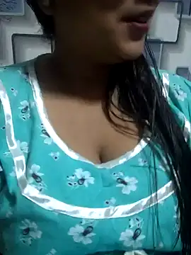 Snapshot of Jeenat_ chatting on December 10, 10:06 am Jeenat online show from December 10, 10:06 am