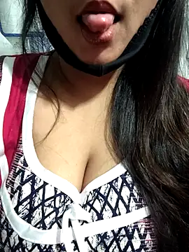 Snapshot of Jeenat_ chatting on December 13, 5:43 pm Jeenat online show from December 13, 5:43 pm