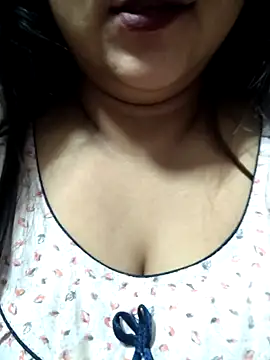Snapshot of Jeenat_ chatting on December 29, 11:08 pm Jeenat online show from December 29, 11:08 pm