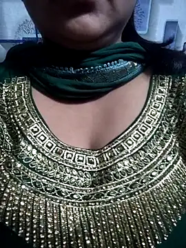 Snapshot of Jeenat_ chatting on February 7, 5:29 pm Jeenat online show from February 7, 5:29 pm
