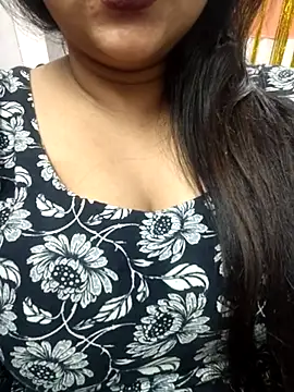 Snapshot of Jeenat_ chatting on February 19, 8:20 pm Jeenat online show from February 19, 8:20 pm