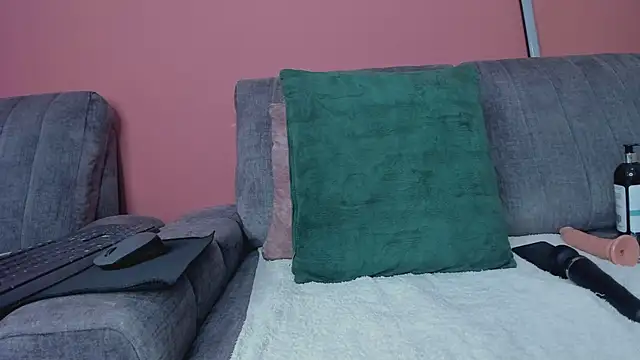 Snapshot of celeste_jhons chatting on March 21, 12:07 am celeste jhons online show from March 21, 12:07 am