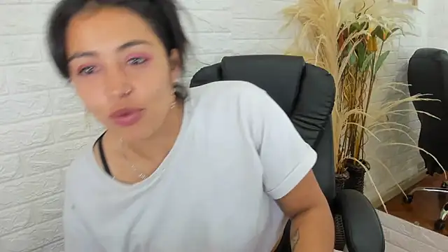 Aisha 09 online show from December 20, 2:27 pm