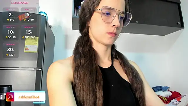  ashleymiller online show from November 21, 6:50 pm