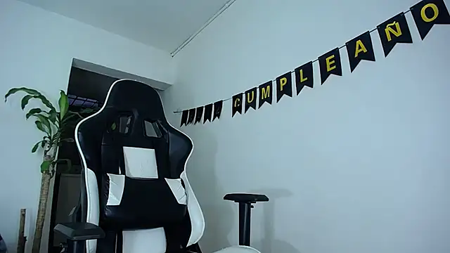 diamond black00 online show from December 28, 10:44 pm