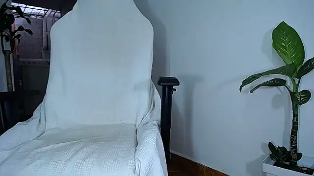 diamond black00 online show from March 10, 9:51 pm