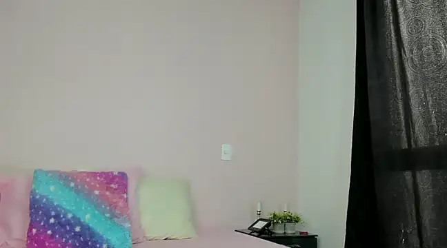 Snapshot of klooe_1 chatting on January 20, 8:29 pm klooe 1 online show from January 20, 8:29 pm