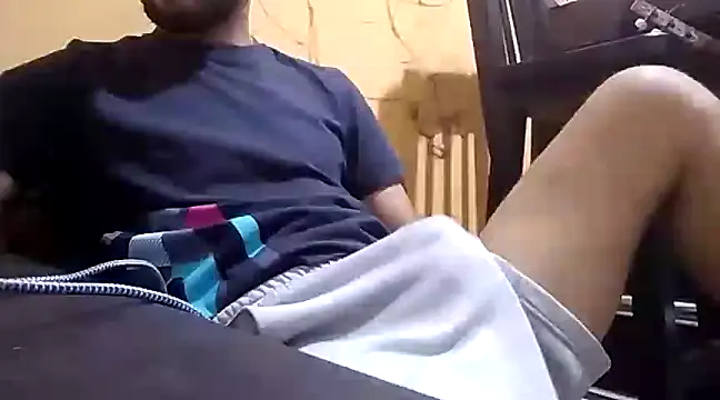 Snapshot of tylerdurden_89 chatting on March 12, 3:02 am tylerdurden 89 online show from March 12, 3:02 am