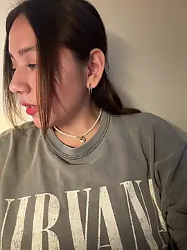 kittyfresita online show from March 6, 1:27 am