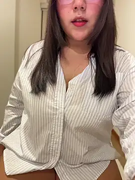 kittyfresita online show from July 5, 3:45 am
