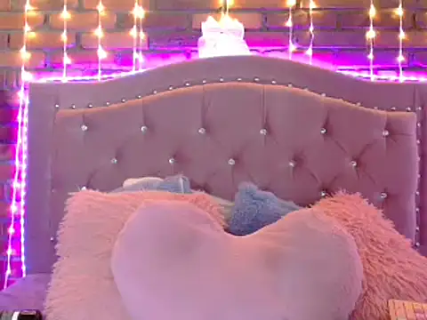 Snapshot of dulcevegga chatting on January 29, 4:36 am dulcevegga online show from January 29, 4:36 am