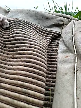 Snapshot of huzi518 chatting on September 19, 11:27 pm huzi518 online show from September 19, 11:27 pm