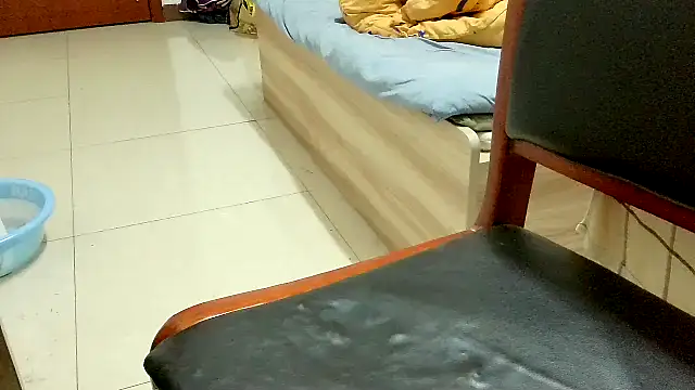 Snapshot of huzi518 chatting on September 21, 3:57 pm huzi518 online show from September 21, 3:57 pm