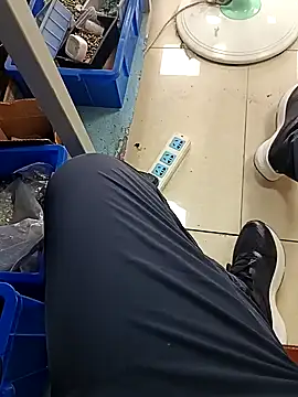 Snapshot of huzi518 chatting on September 22, 8:16 am huzi518 online show from September 22, 8:16 am