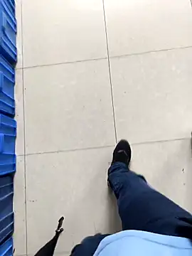 Snapshot of huzi518 chatting on September 26, 3:21 am huzi518 online show from September 26, 3:21 am