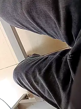 Snapshot of huzi518 chatting on October 23, 2:11 am huzi518 online show from October 23, 2:11 am