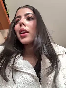 Snapshot of DakotaShelby chatting on March 13, 9:43 pm DakotaShelby online show from March 13, 9:43 pm