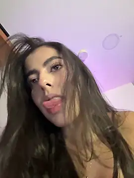 DakotaShelby online show from May 8, 11:21 pm