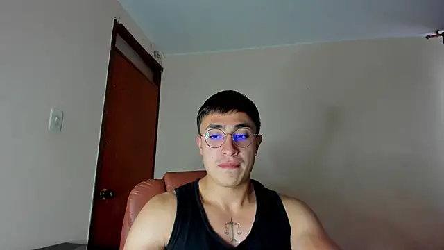 Leoknight online show from February 4, 10:02 pm