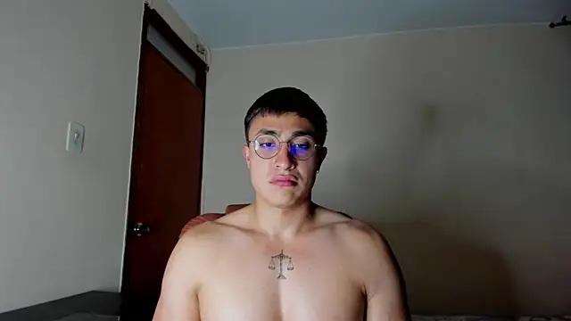 Leoknight online show from February 6, 12:11 am