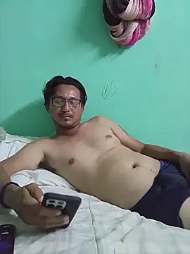 Andresguz35 online show from December 14, 4:29 am