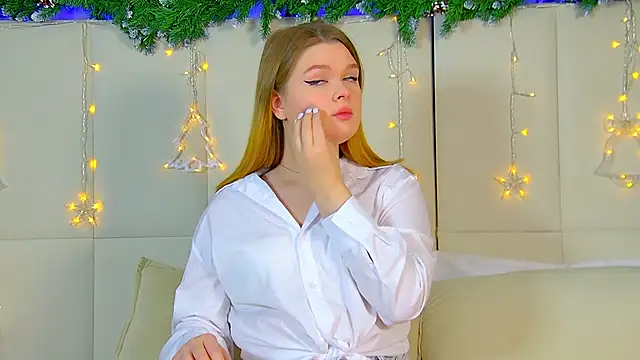 CrystalLyons online show from December 22, 6:06 am