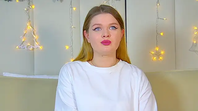 CrystalLyons online show from December 22, 3:22 pm