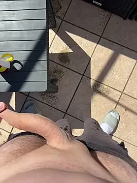 Snapshot of mj23641 chatting on March 18, 11:57 am mj23641 online show from March 18, 11:57 am