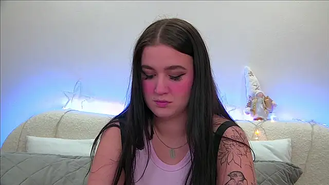ChristinaMilton online show from January 6, 10:35 am