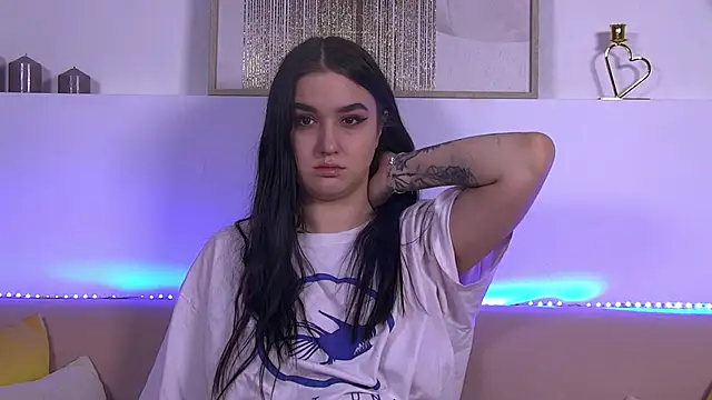 ChristinaMilton online show from January 22, 4:44 am